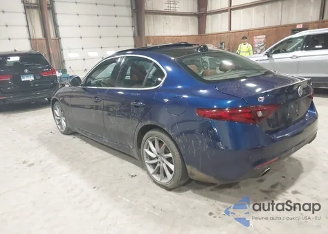 2017 Alfa Romeo Giulia Awd из США, поврежденный, VIN ZARFAEDN2H7552361